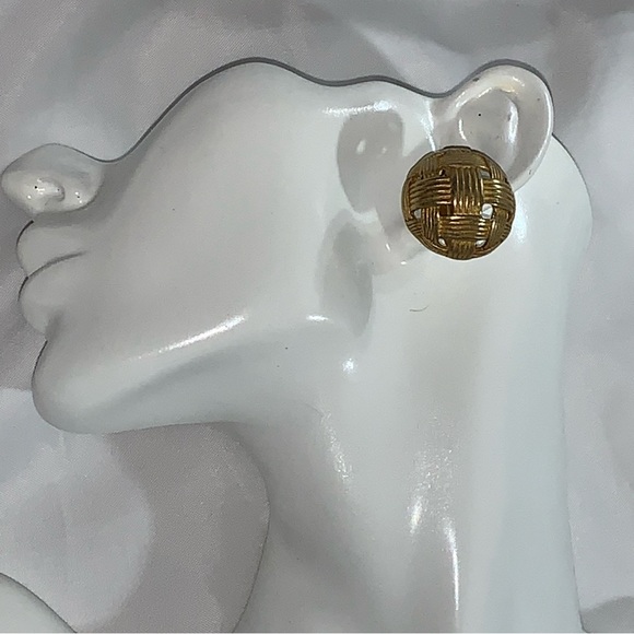 GIVENCHY 14k gold plated Round Basket Weave clip back EARRINGS - Picture 6 of 10